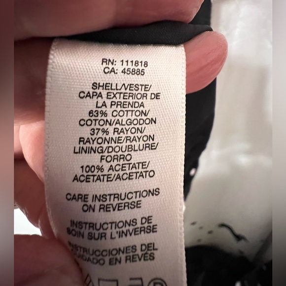 Michael Kors zip up top with sequins floral pattern black with white. Size M - Picture 5 of 5